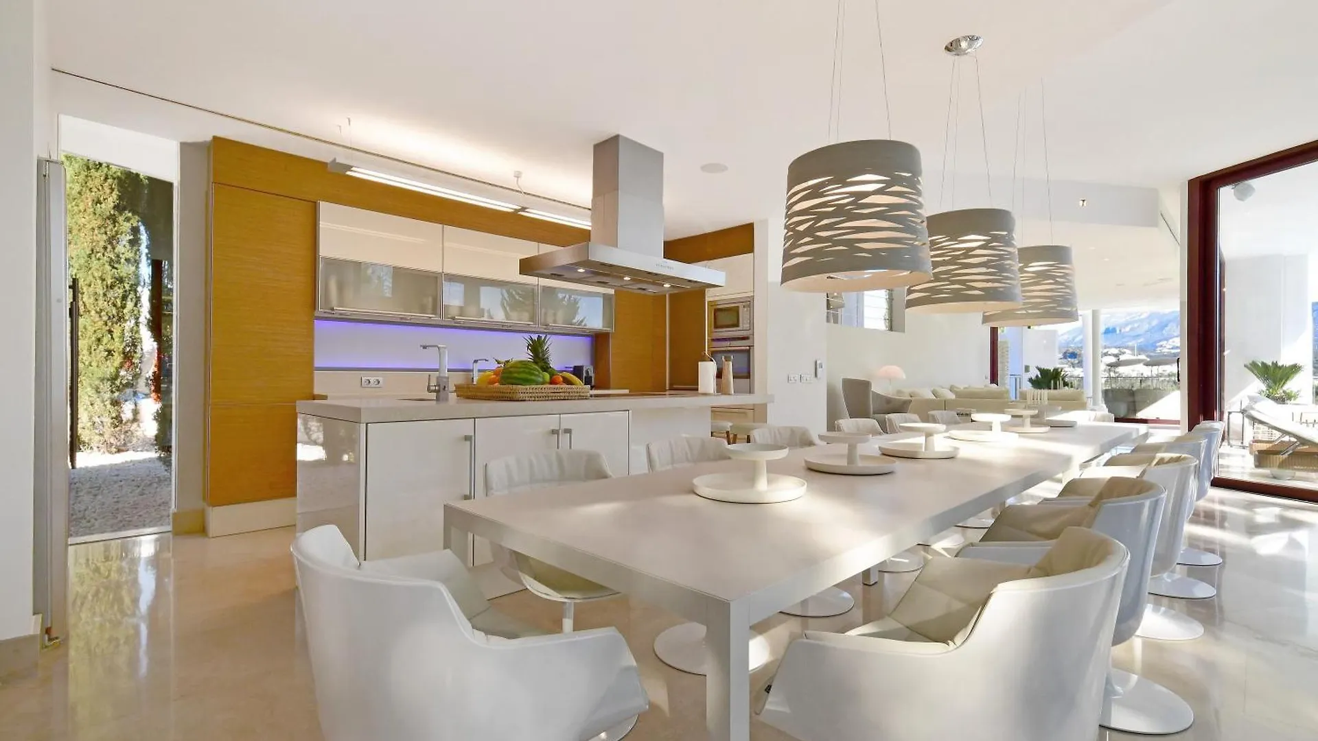 Extraordinary 7 Bdrm Villa W Pool, Gym, Cinema Марбелья 0*,  Испания